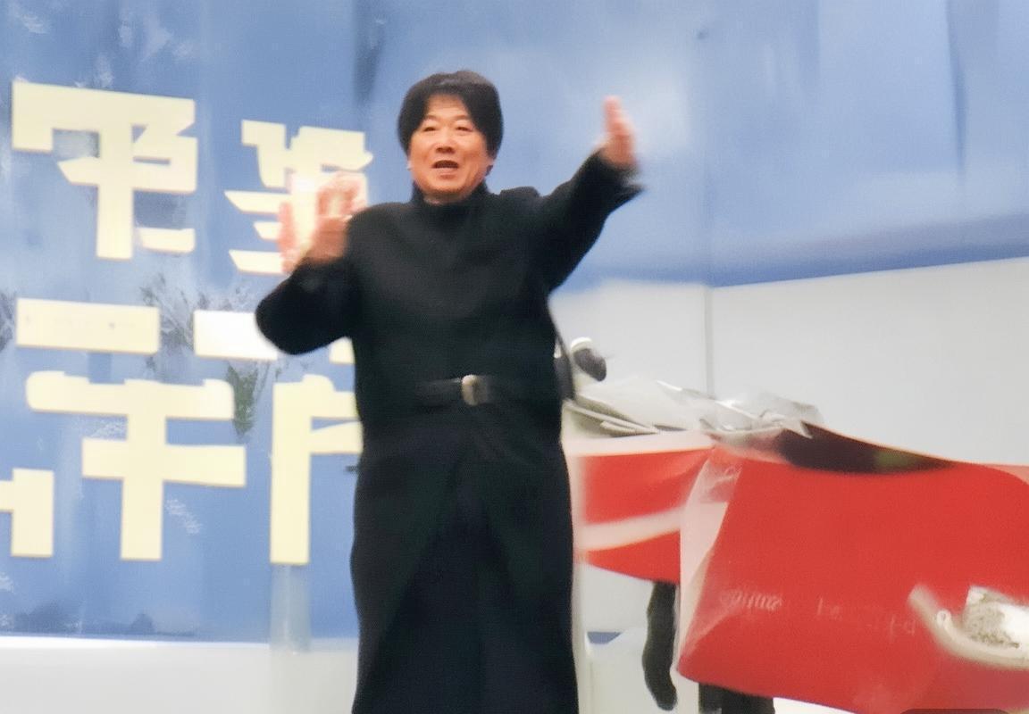 罗马VS新兴军：荣耀对决，新生代挑战传统豪门(图2)