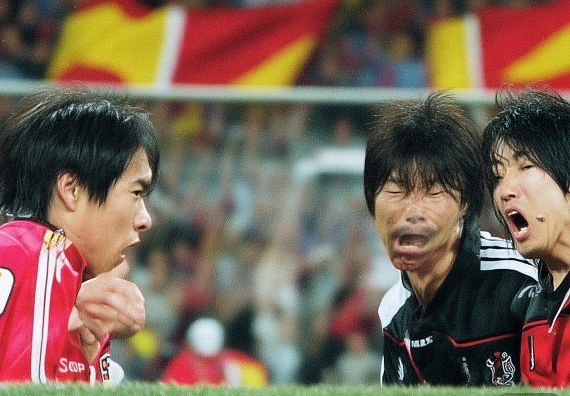 2002世界杯韩德半决赛：激情对决，足球史上的经典战役(图1)